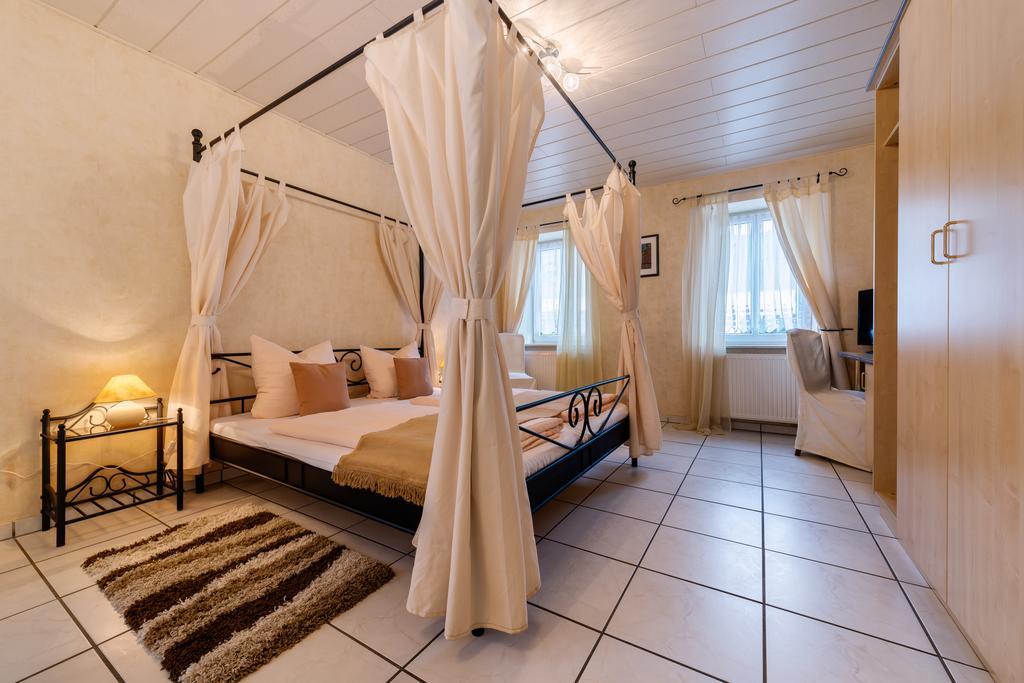 Moselhotel Ludwigs Köwerich الغرفة الصورة